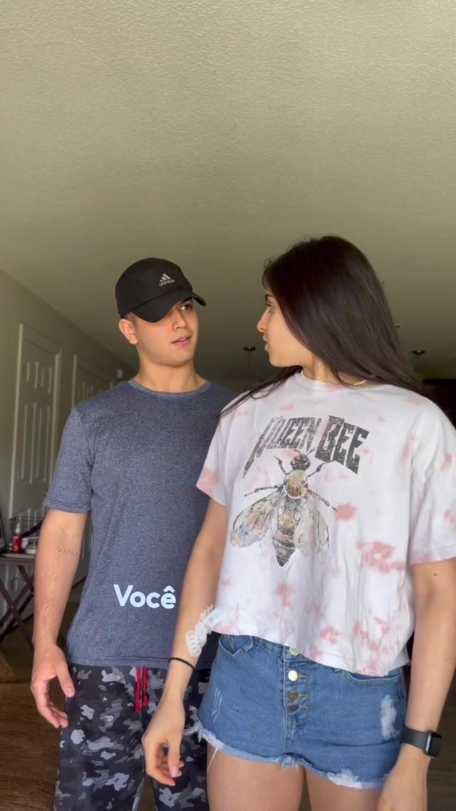 Ela aparece do nada no video 😂😂 @sabrinagmr