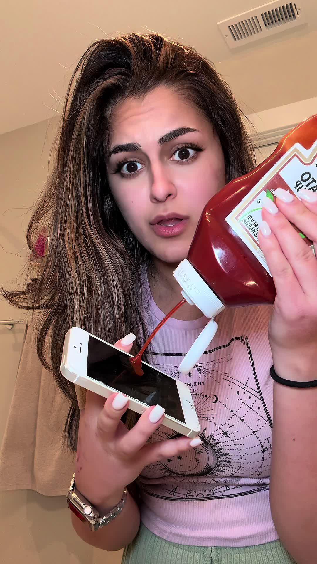 Free up iphone storage in seconds with Cleanup