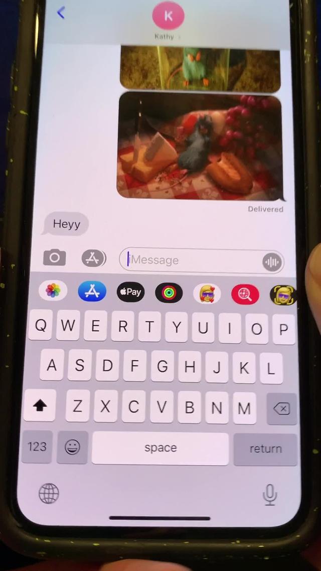 Fonts and Emoji Keyboard