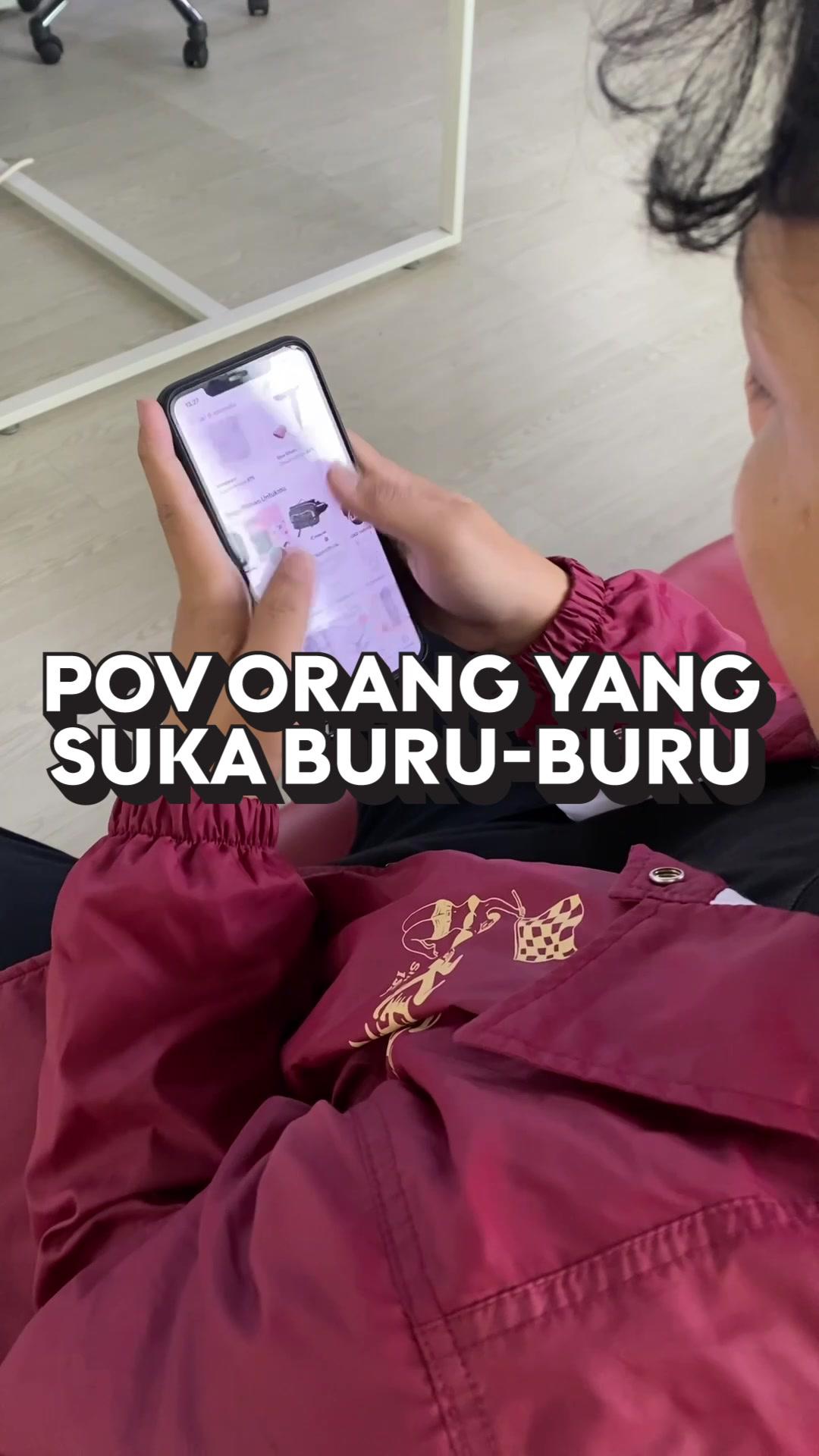 Ada yang tau gak kenapa dia buru-buru check out?🤔 Komen di bawah!  Check out belanjaan mah jangan buru-buru, yang bener ya #BukaShopBackDulu biar dapet Cashback! 🤑