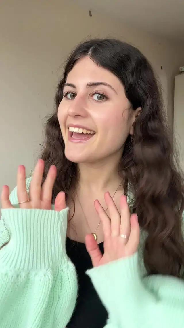 Get professional AI headshots in minutes with the best AI Headshot Generator.