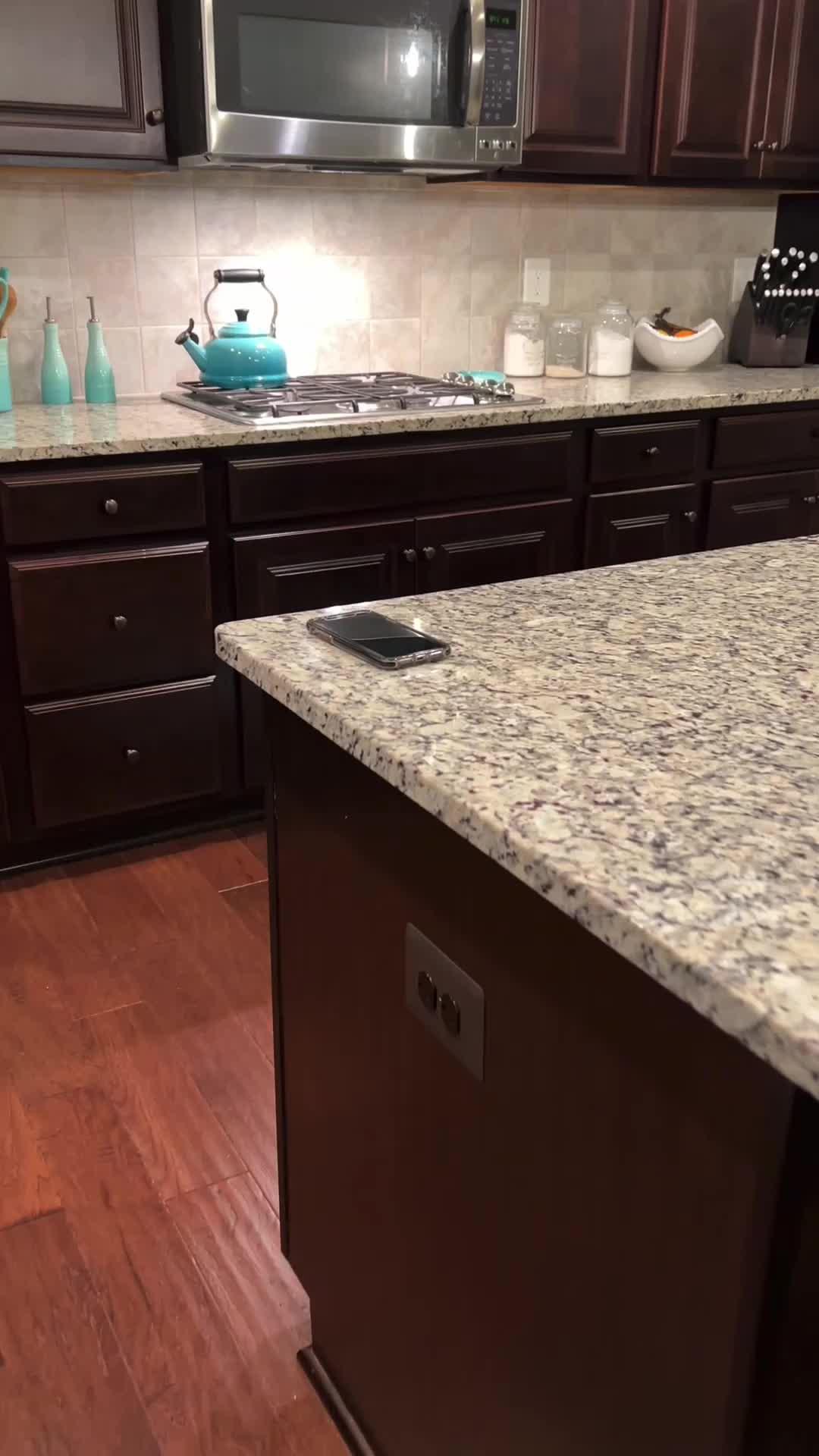Free up storage in seconds with Cleanup!