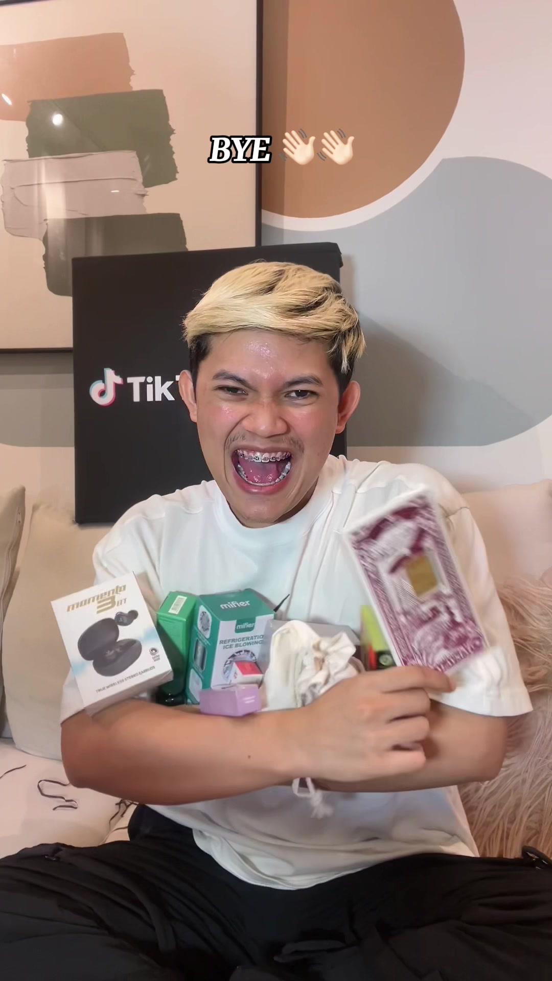 TikTok Shop 9.9 Grand Deals @tiktokshop_my 🇲🇾 is here! Pada 5-9 September 2024 ada Up to 50% Hot Prices🥵, Enjoy FREE SHIPPING ✅AND Join Hashtag Challenge #TikTokShop99GrandDeals & Win Phone!💯  Jangan lupa search "99GrandSales" dekat TiktokShop untuk dapatkan harga barang yang murah🔥 Dapatkan sekarang ‼️‼️