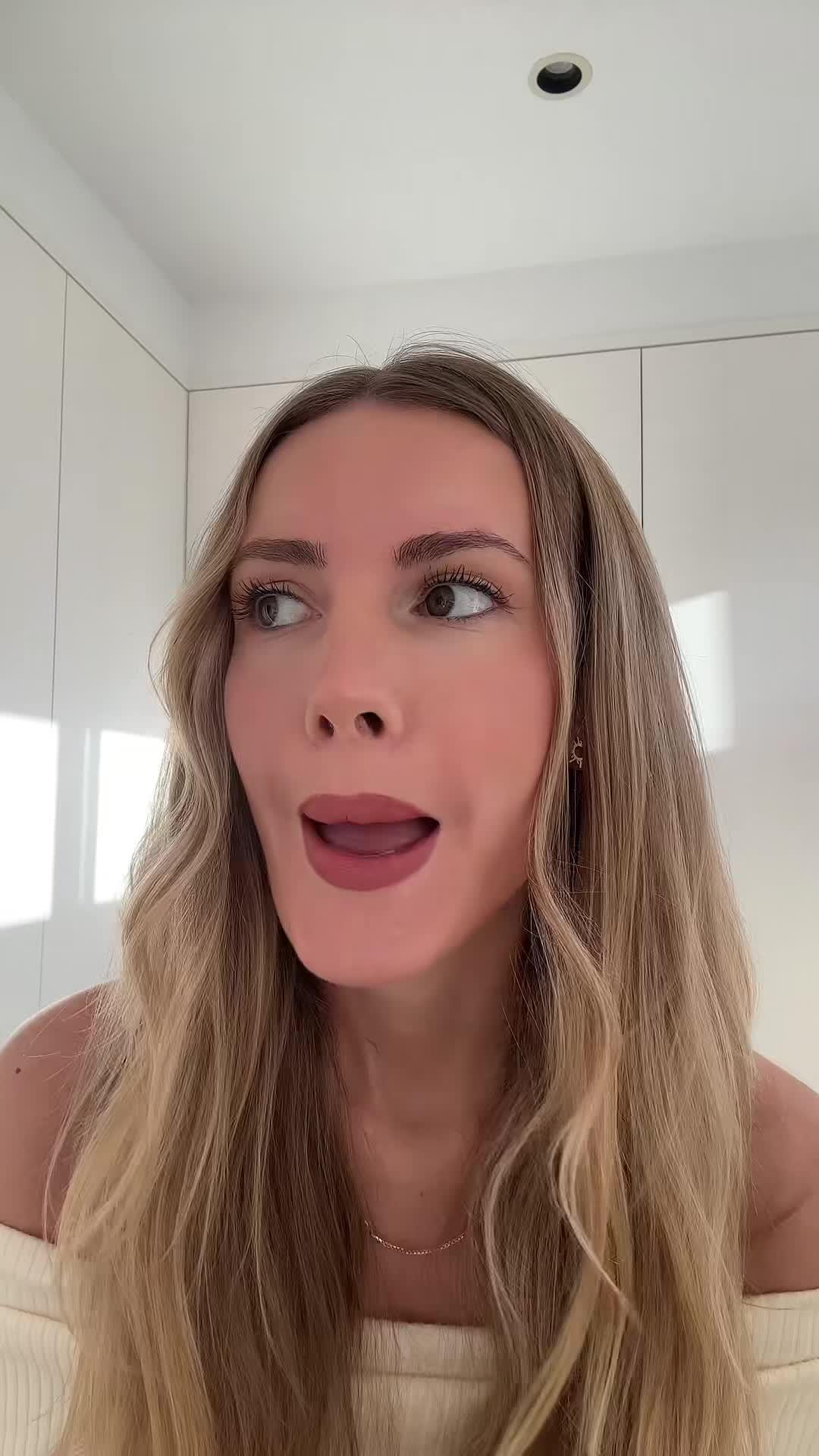 Equipo, aquí os dejo un truquito infalible para ahorrar en vuestras futuras compras y no solo dinero, también tiempo!!! Que es lo más importante 🤓 La app de @idealo mi fav del momento 📲 #compararesidealo publi*