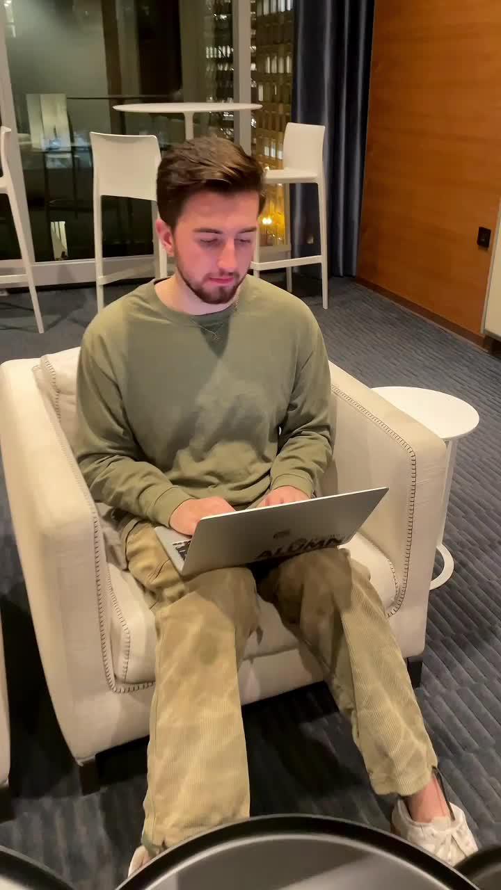 some people are just always chilling and I just found their secret🤫 #aitool #ai #gpt #gpt4 #chatgptmobile #fyp 