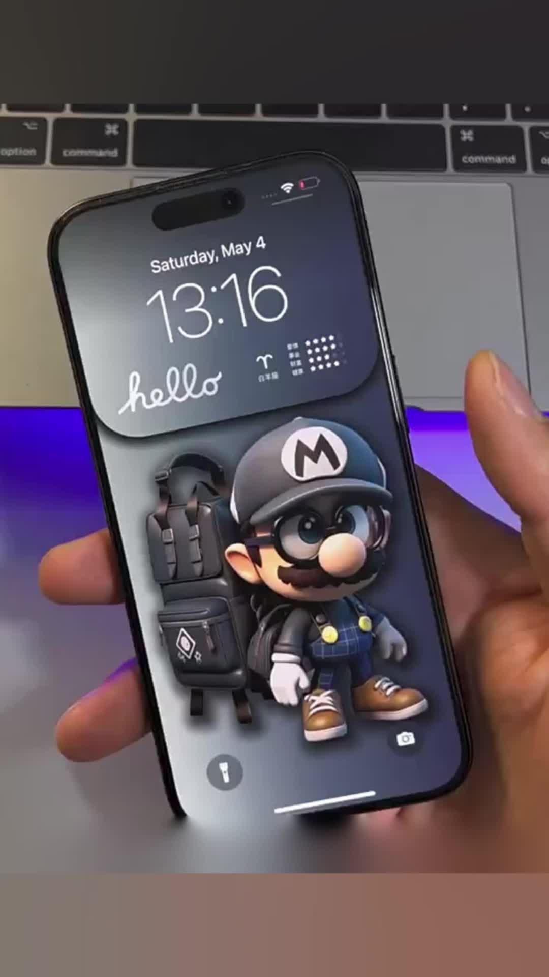 Set exclusive widgets & themes for your iPhone!