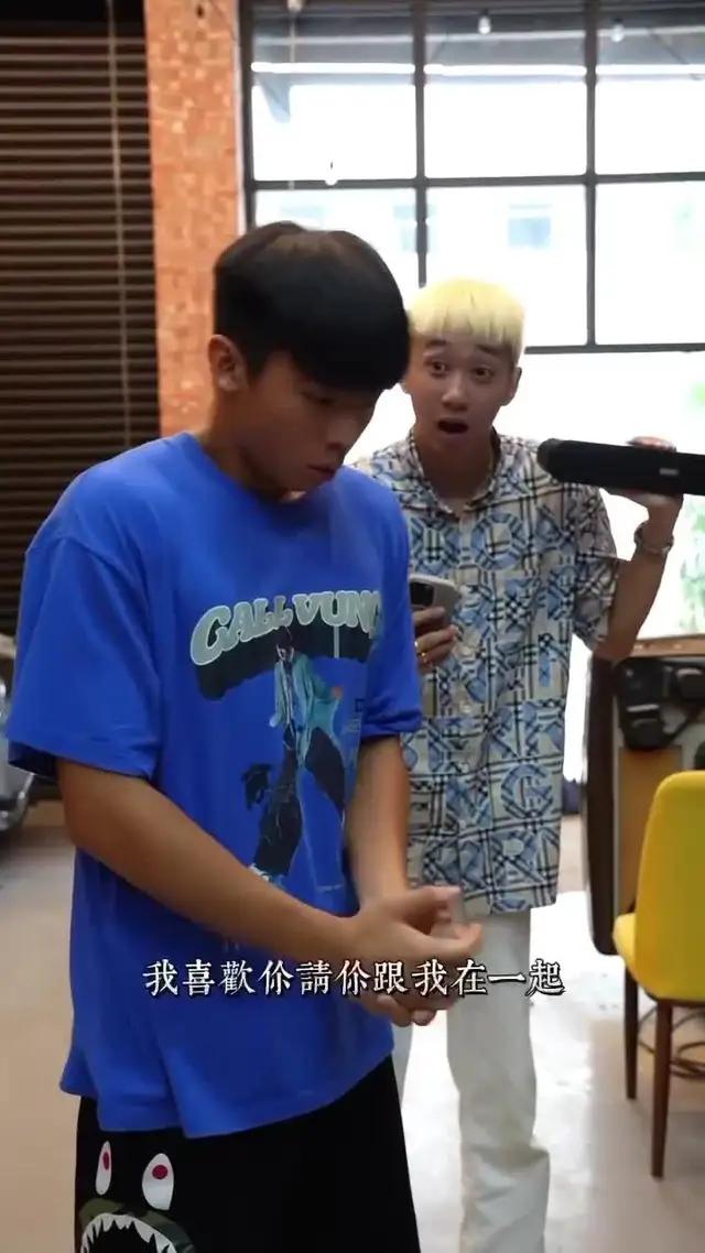 跟我一起玩bubble player吧！