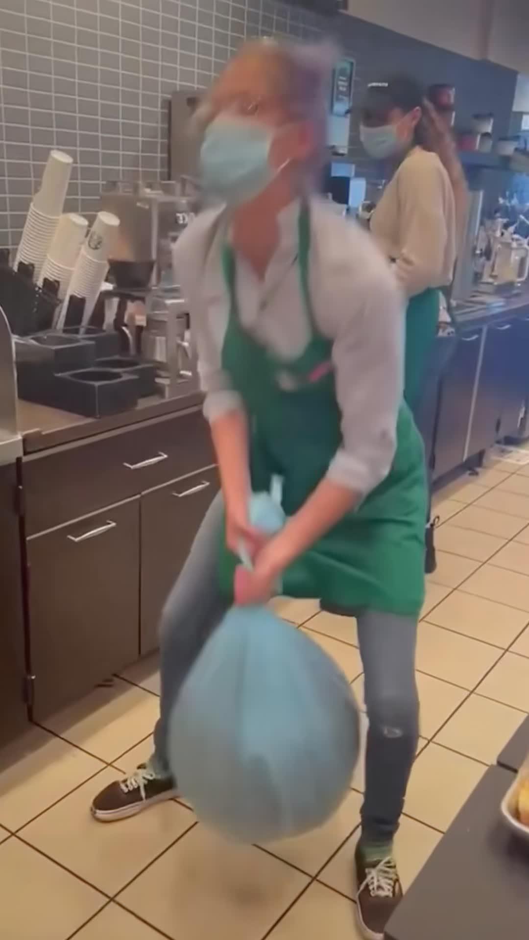 You are qualified on the spot and no rejections! Any loan request is considered on the Lenme app!