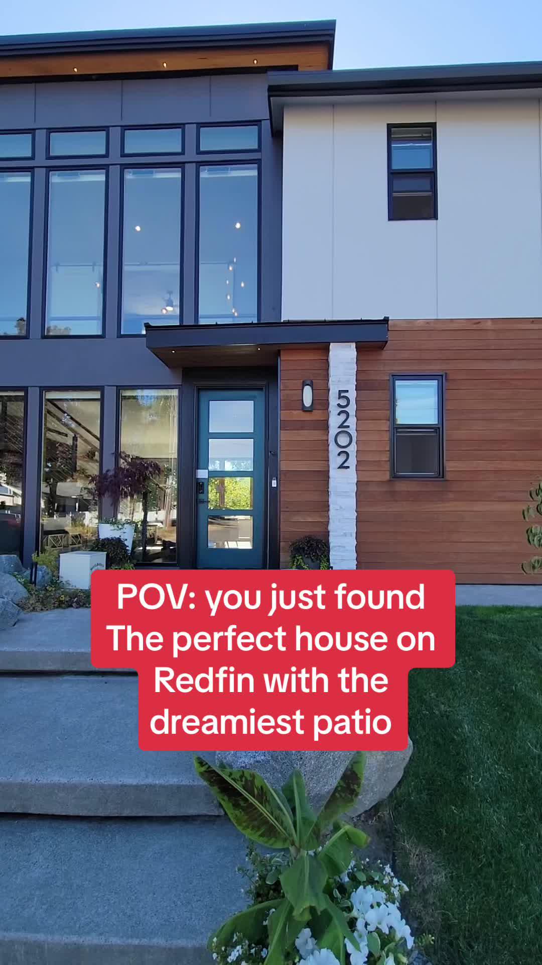 Be the first to see new listings with the Redfin app.
