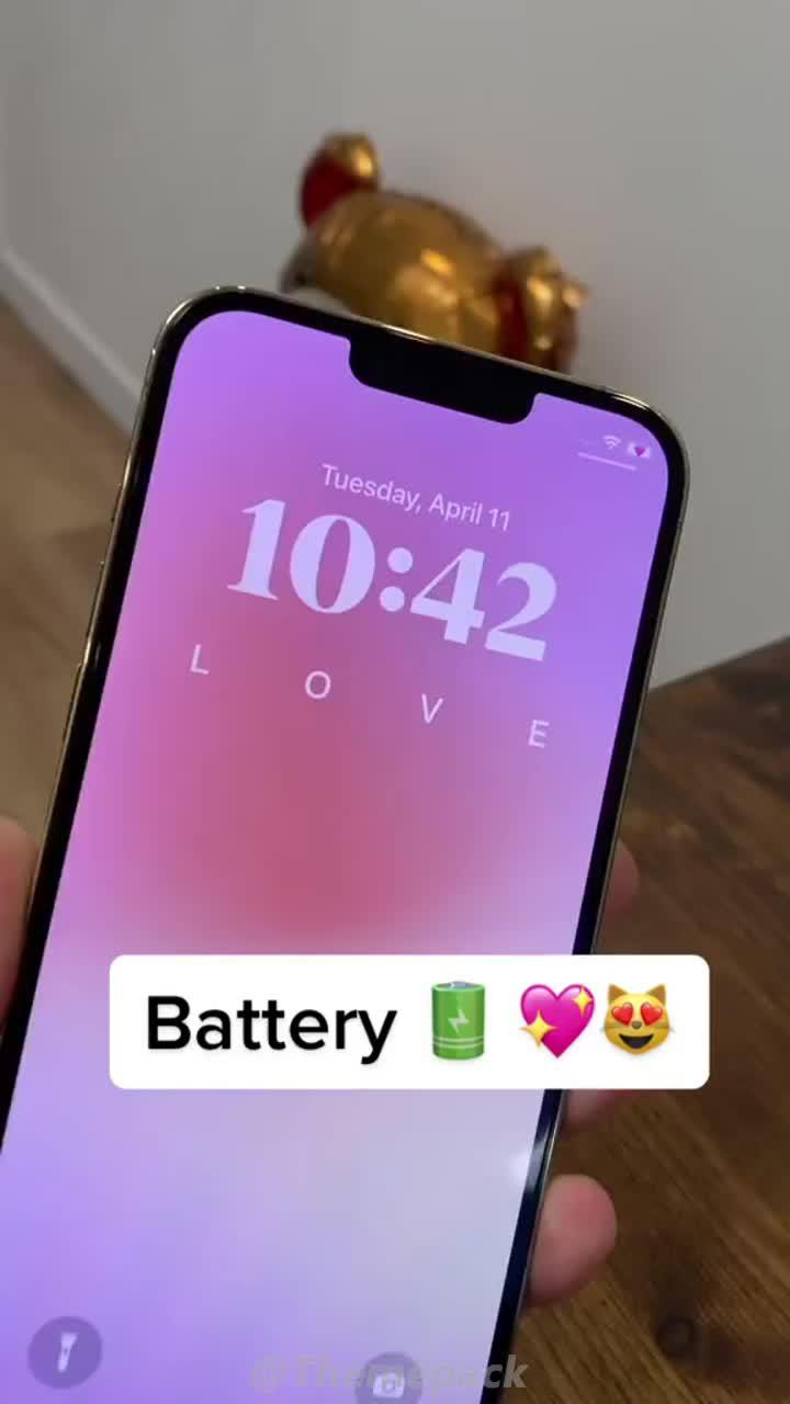 Set exclusive widgets & themes for your Phone!