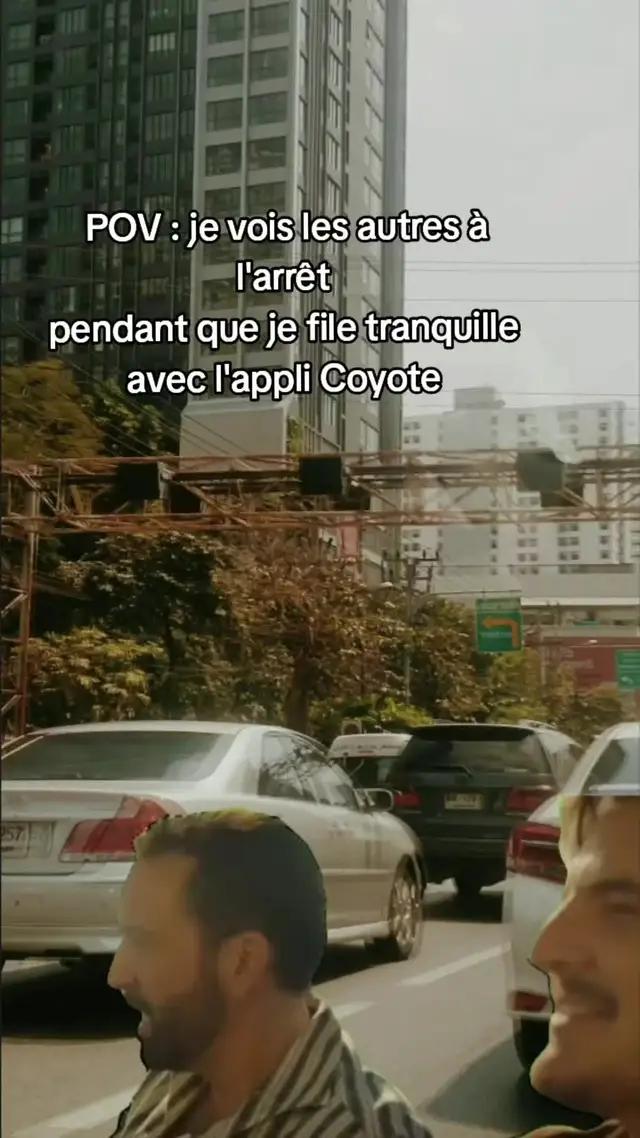 Je roule serein avec Coyote : alertes en temps réel, zéro surprise. Rejoins-nous !