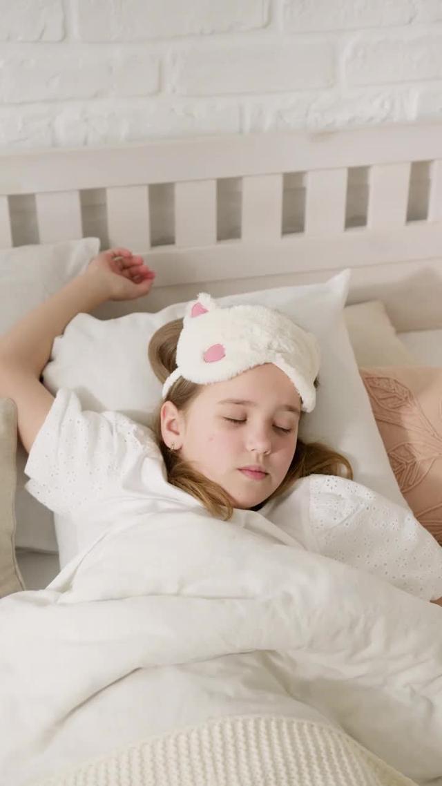 Get a good night’s sleep and learn your patterns with Sleep Tracker.
