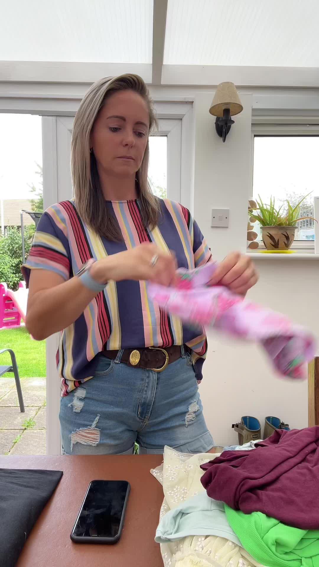 Comment if you know someone who is like this #teen #teenagedramas #humour #mumsoftiktok #kazzabalks #Buz #fyp @Buz 