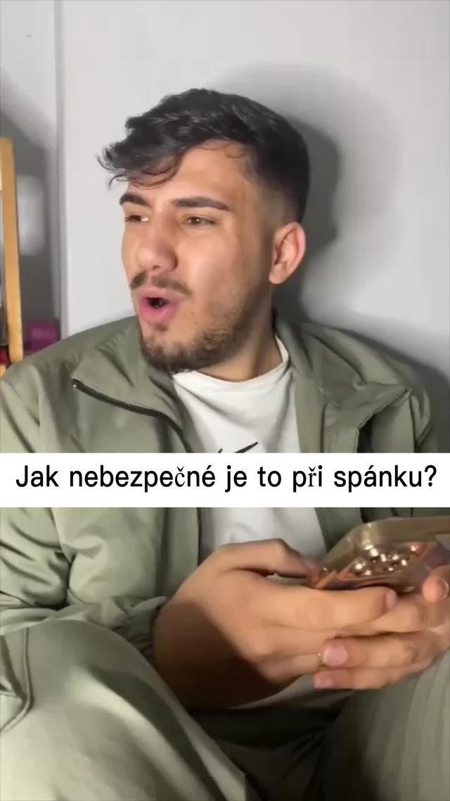 Dopřejte si příjemný spánek a poznejte své spánkové návyky pomocí sledovače spánku.