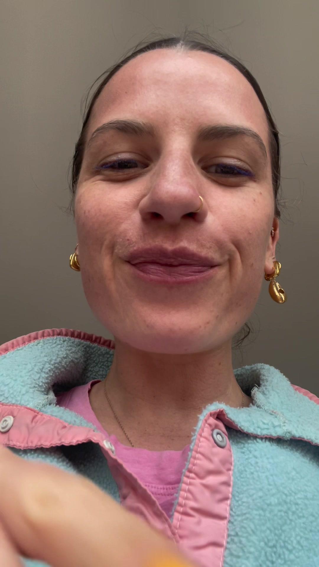 Bientôt 4 ans que je scrolle tous les matins sur @Choose_app  Tu as d’ailleurs 10€ offerts dès 20€ d’achats ☀️🐰 #vlog 