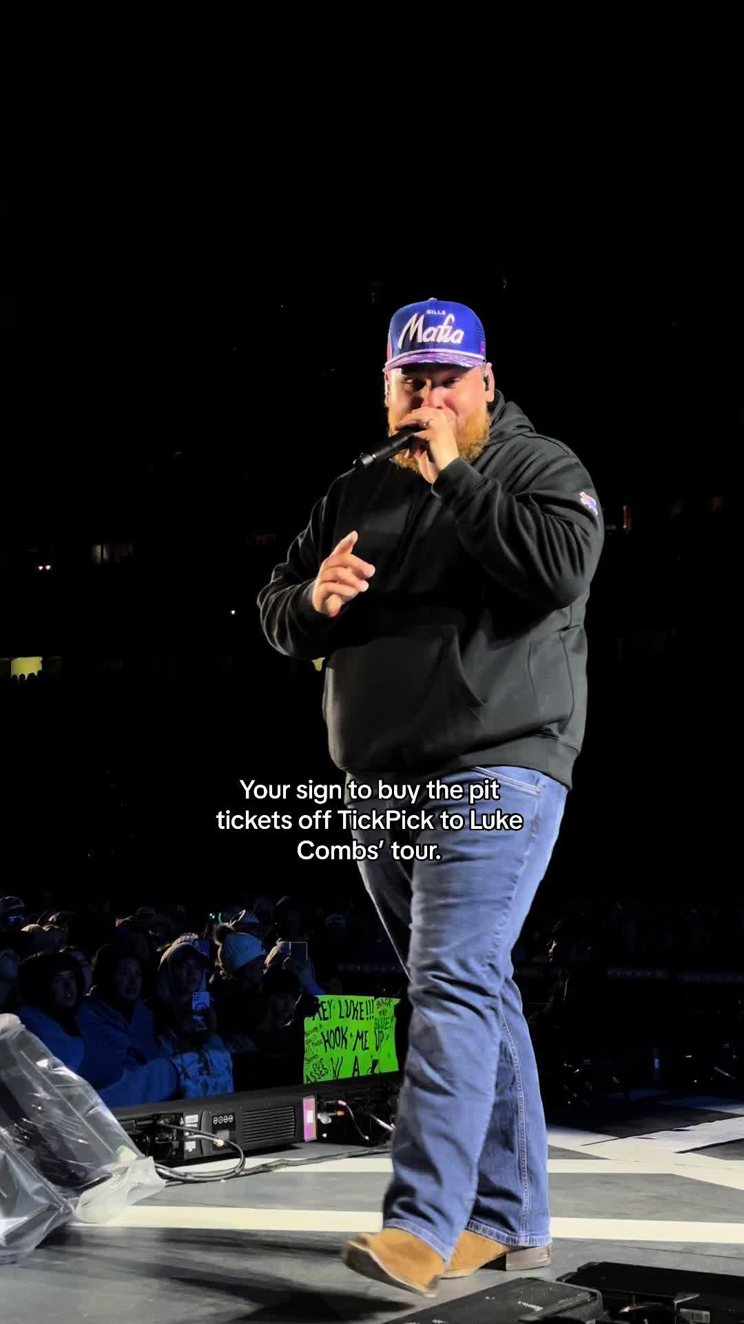 Buy the tickets 🫶🏼 @TickPick  #countrymusic #countryconcert #tickpick #lukecombsconcert #lukecombs #lukecombstour #country