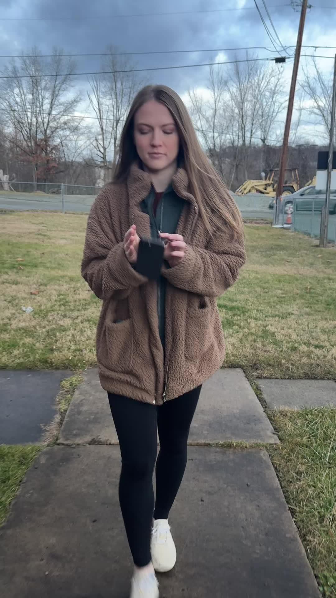 Free up iPhone storage in seconds with Ai Cleaner!