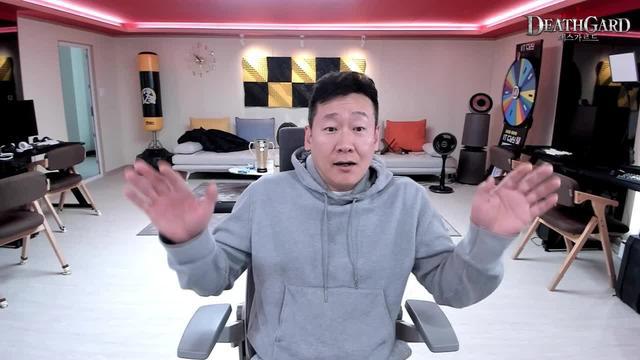 2월 8일 그랜드 오픈