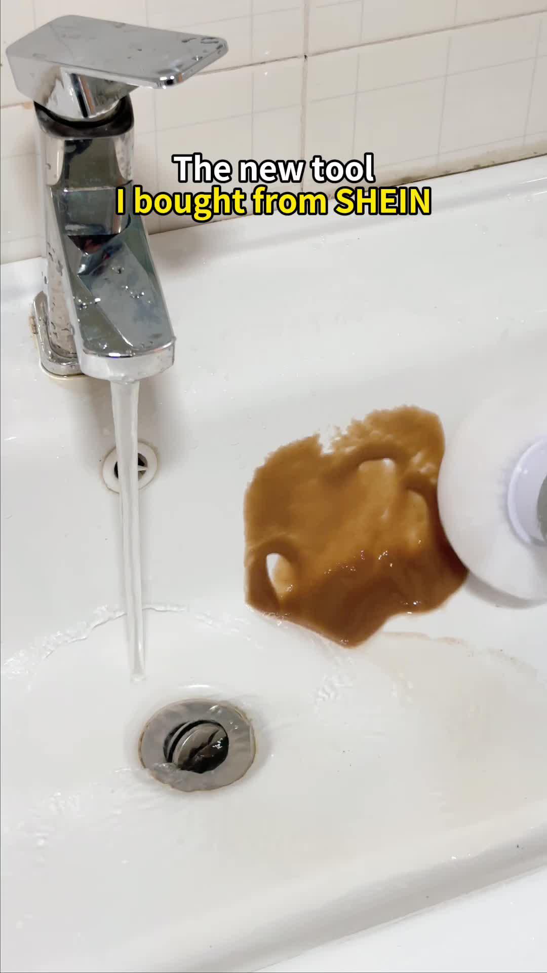 Create cool interiors
with fun home finds