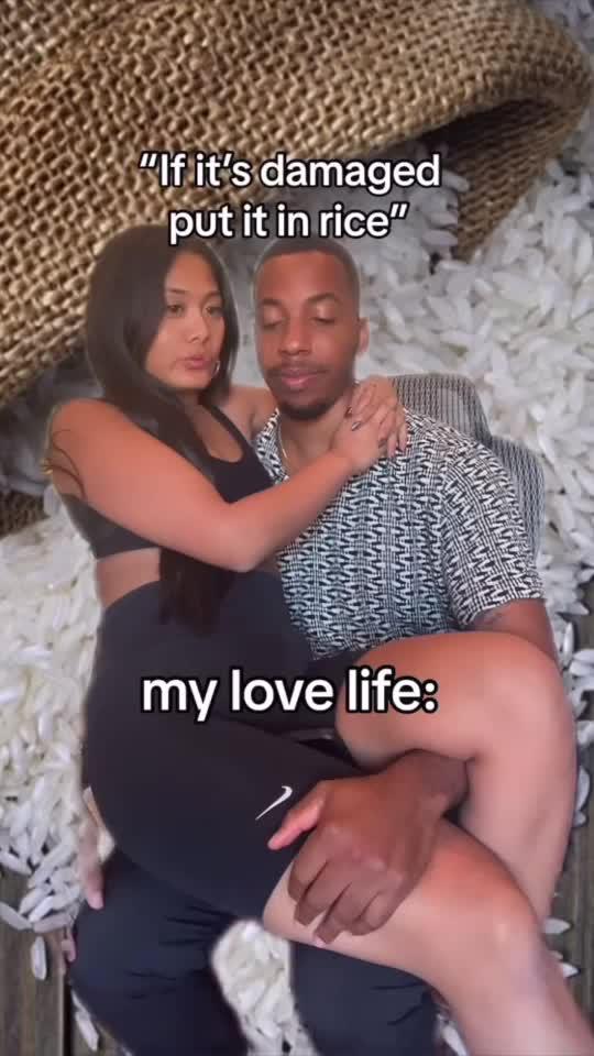 Clarity is your go-to app for relationship advice. Chat with experts, find your clarity