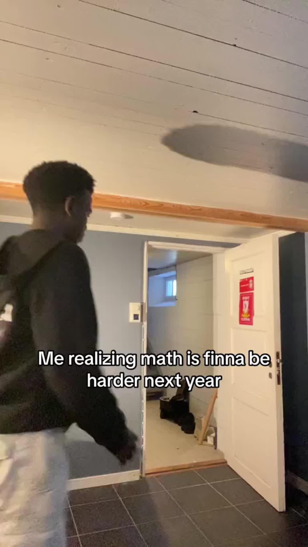 someone: how’s your studies going on?#studytoolsforstudents #AI #studyhacks #studytok #goodgrades