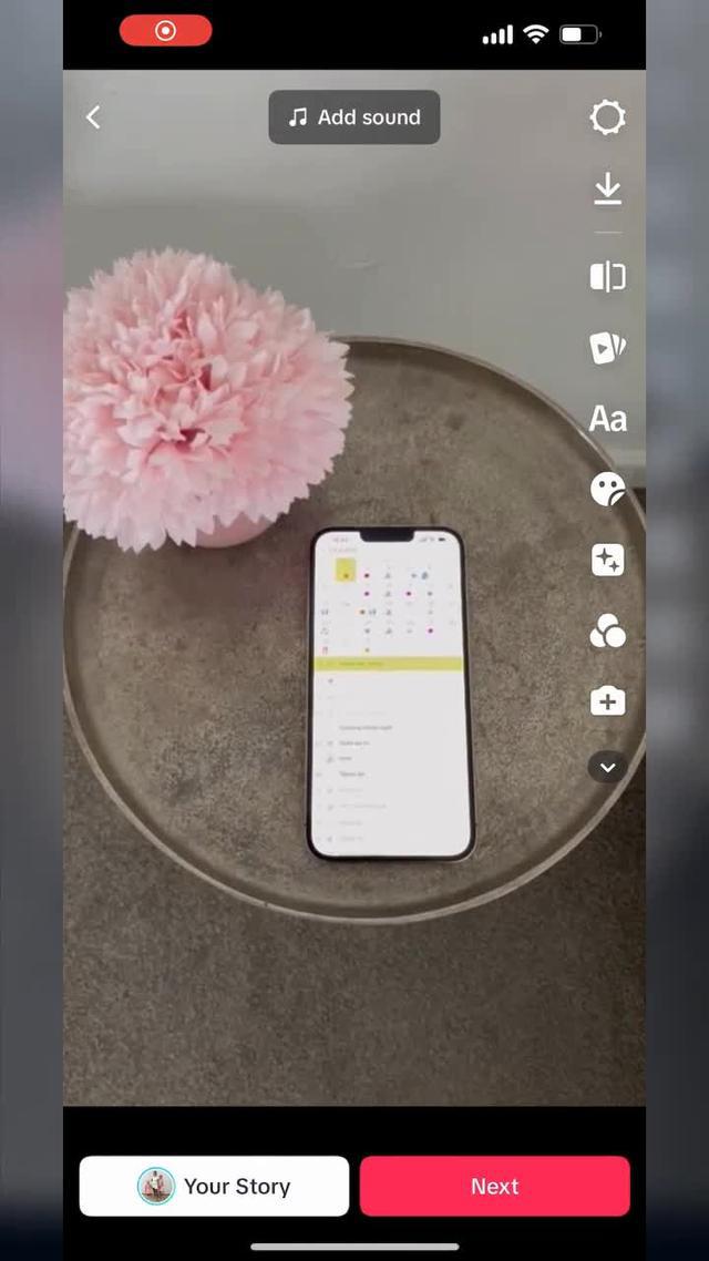 Try Sleek Calendar, the new calendar and planner app that everyone is talking about!