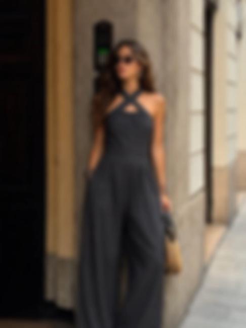 We are an American cotton and linen fashion women's clothing company. The design of our brand - Linentoday is inspired by nature. Each piece of clothing is the crystallization of inspiration, integrat