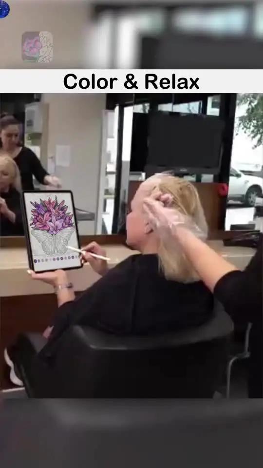 Tired of your boring coloring book? Try this free coloring game!