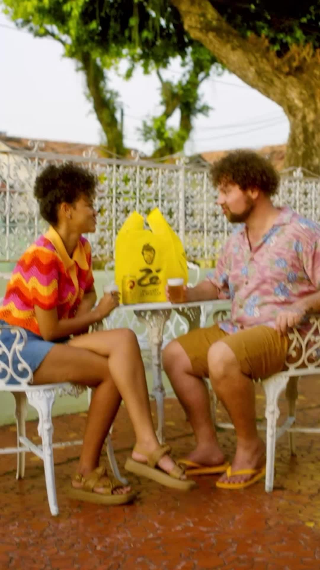 Skol, há 60 anos descendo redondo. Que tal pedir a sua no Zé Delivery?