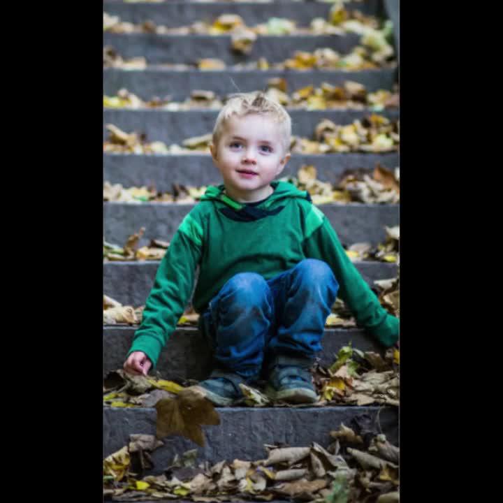 Unblur any photo or video with Pixu's powerful AI camera!