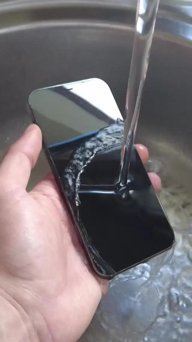 iPhone 꿀팁: 전문가처럼 공간 확보하기