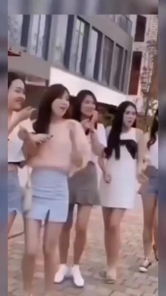 ا حاجة لإظهار وجهك،  تحدث مع أي شخص بحرية في ويسبر