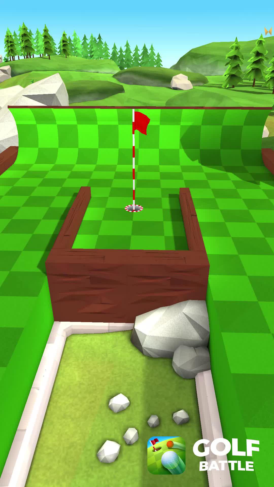 Multiplayer mini-golf races with friends!