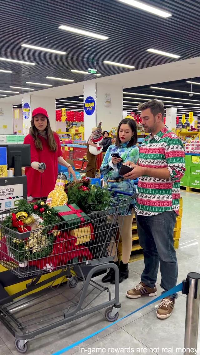 Enter "LOTSAXMAS" in the game to win huge Christmas prizes!