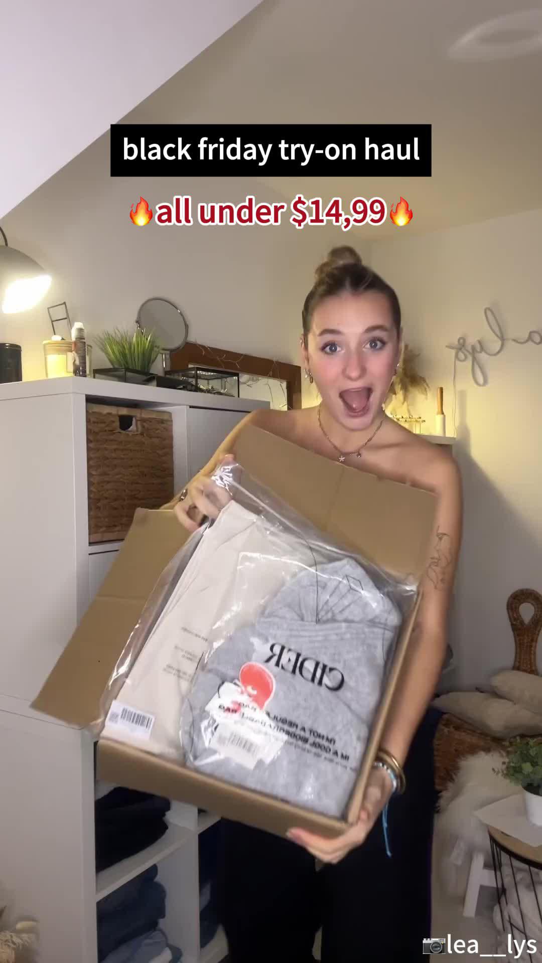 The Black Friday Sale Is ON RIGHT NOW! All under 14.99€!