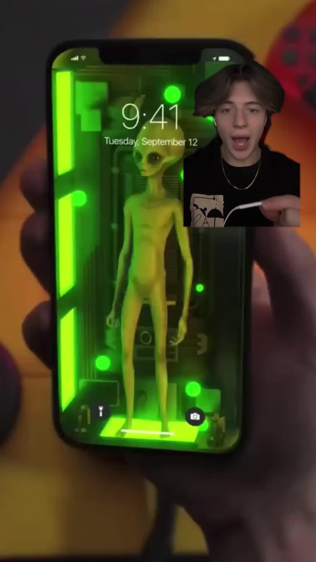 One Tap Make Your Wallpaper Awesome!