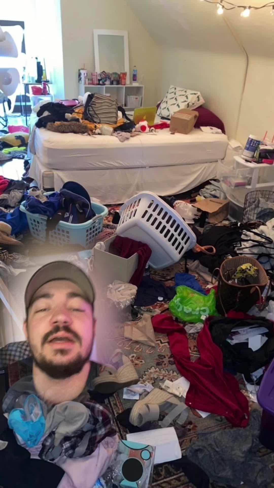 Simple Weekly Cleaning Schedule with Alarmme