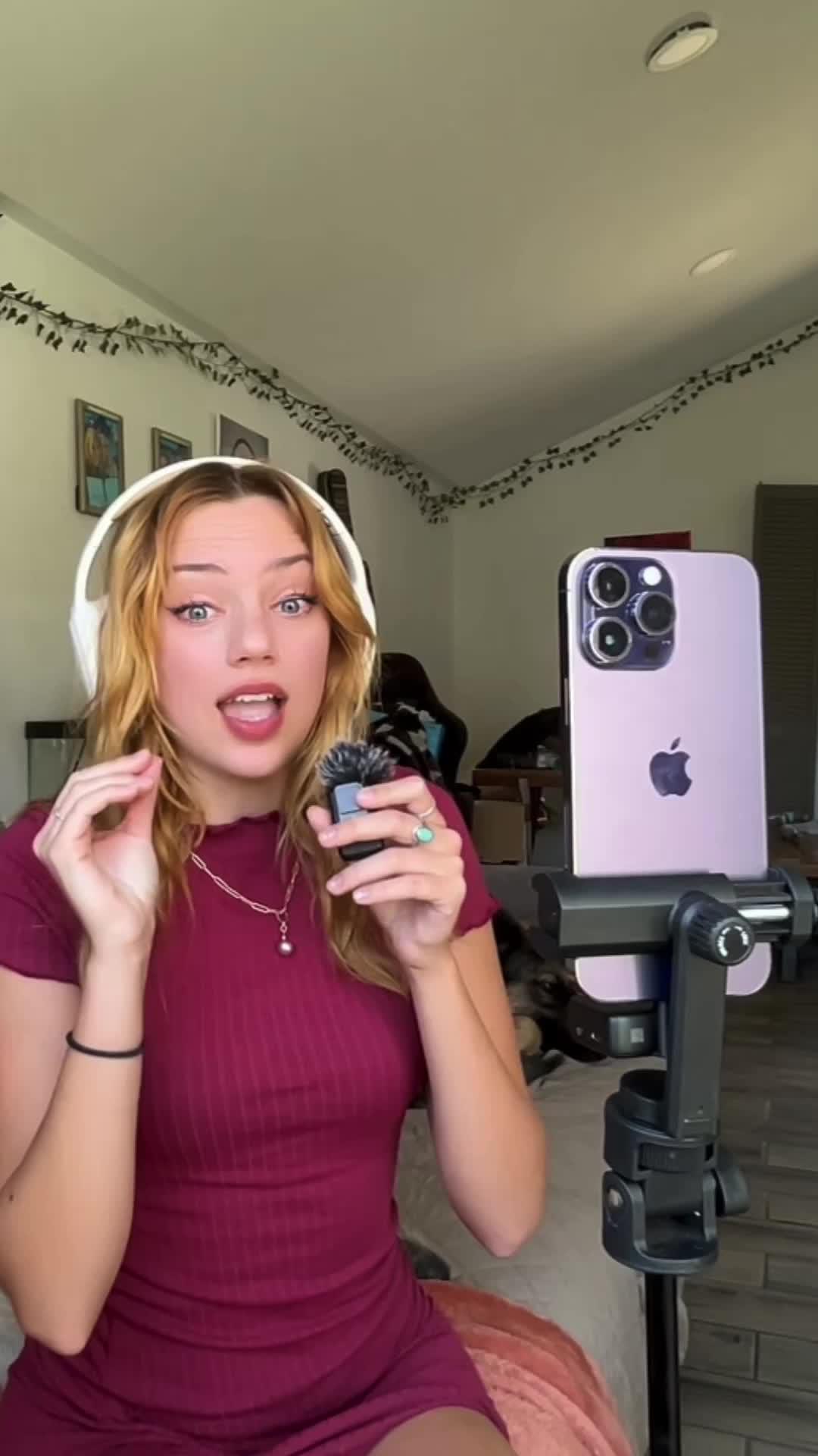 Easy way to create high quality videos - use BIGVU teleprompter app!