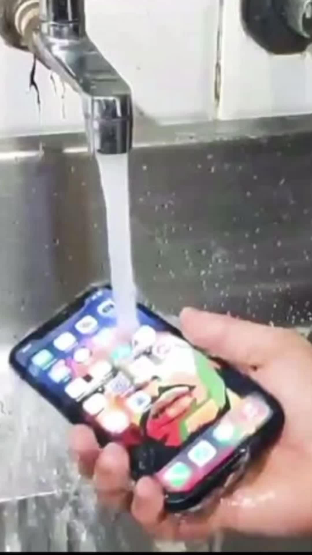 Free up storage with Cleanup app in seconds.