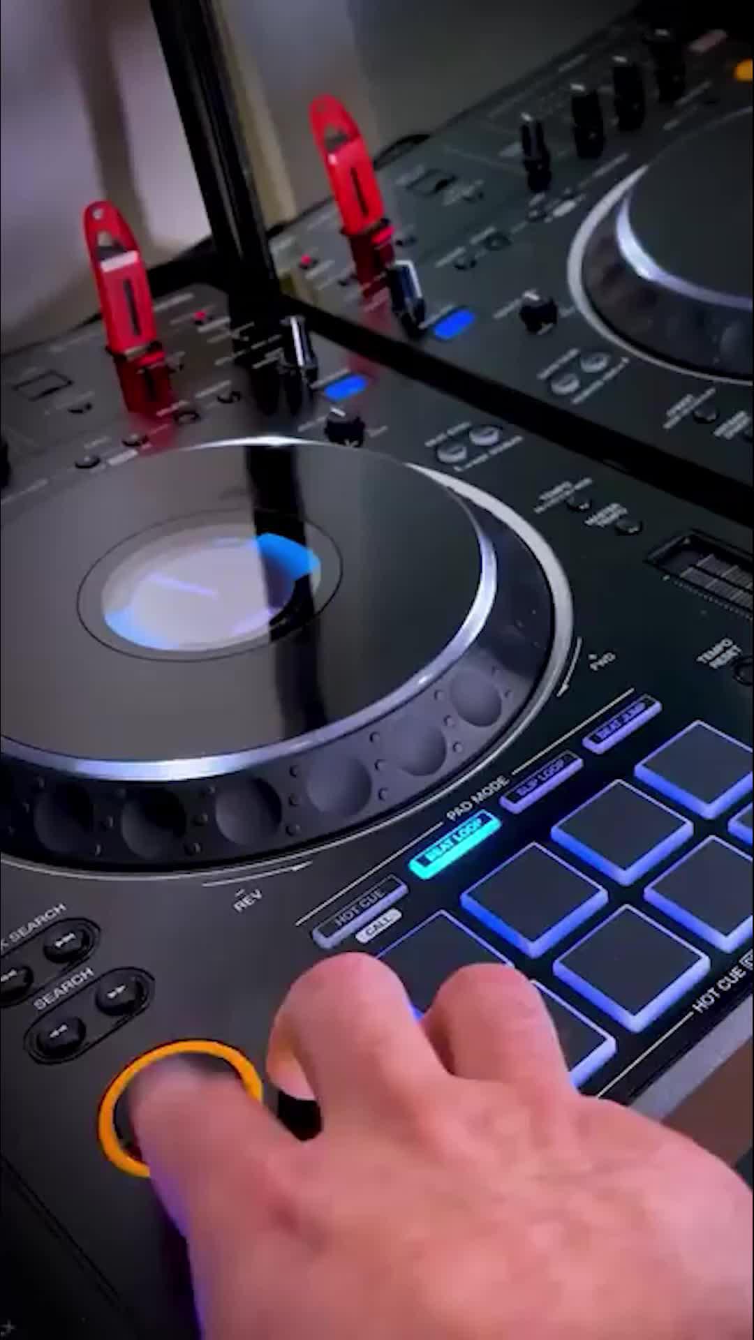 Remix and create rhythm. Choose your favourite beats.