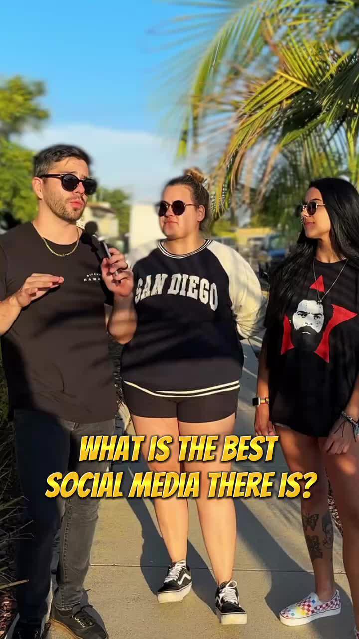 Meet new friends in your area with Playsee!