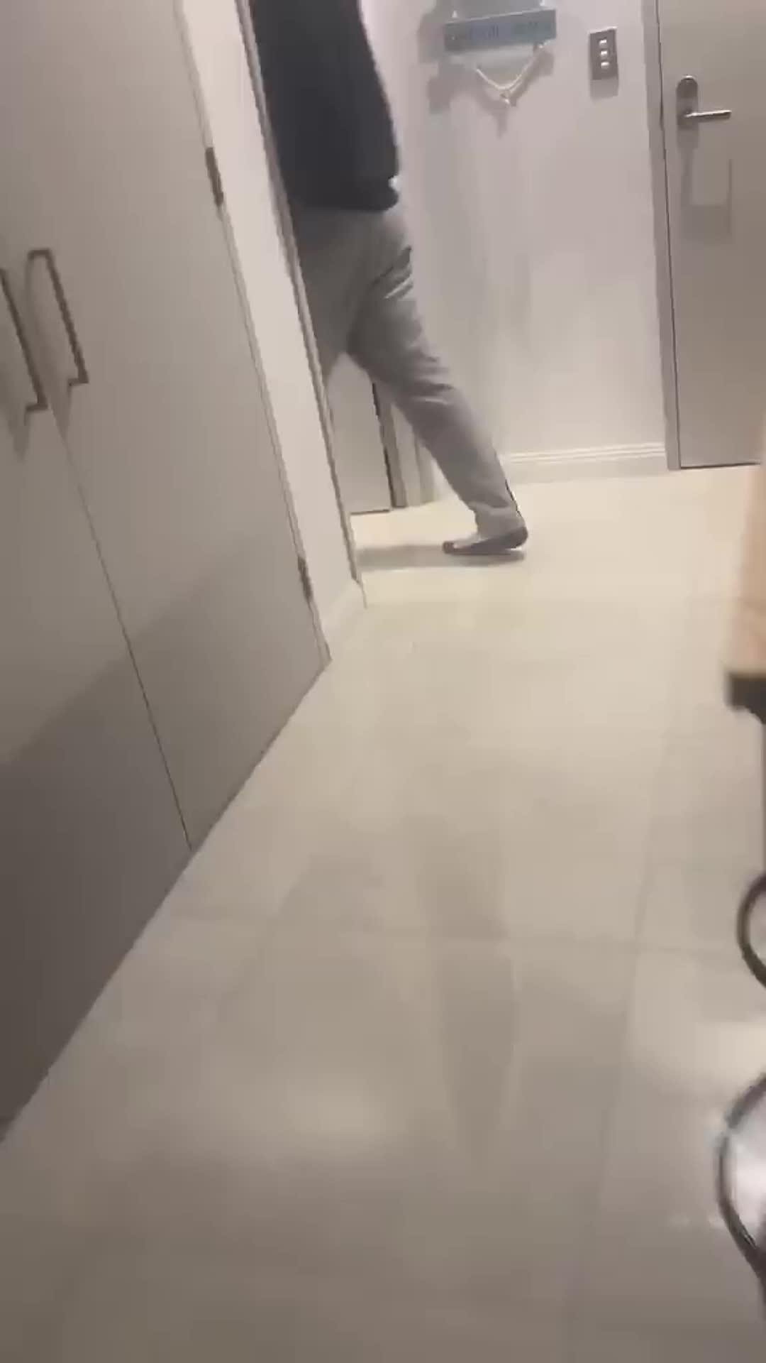 Your friend will be funny with these sounds in your phone!