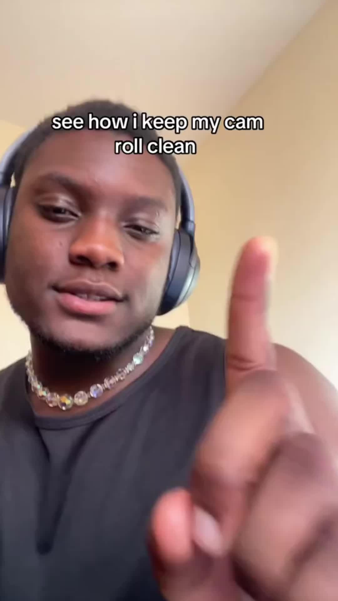 #fyp #swipewipe #cameraroll #springclean #phonehacks #camerarollswipe #iphonestorage