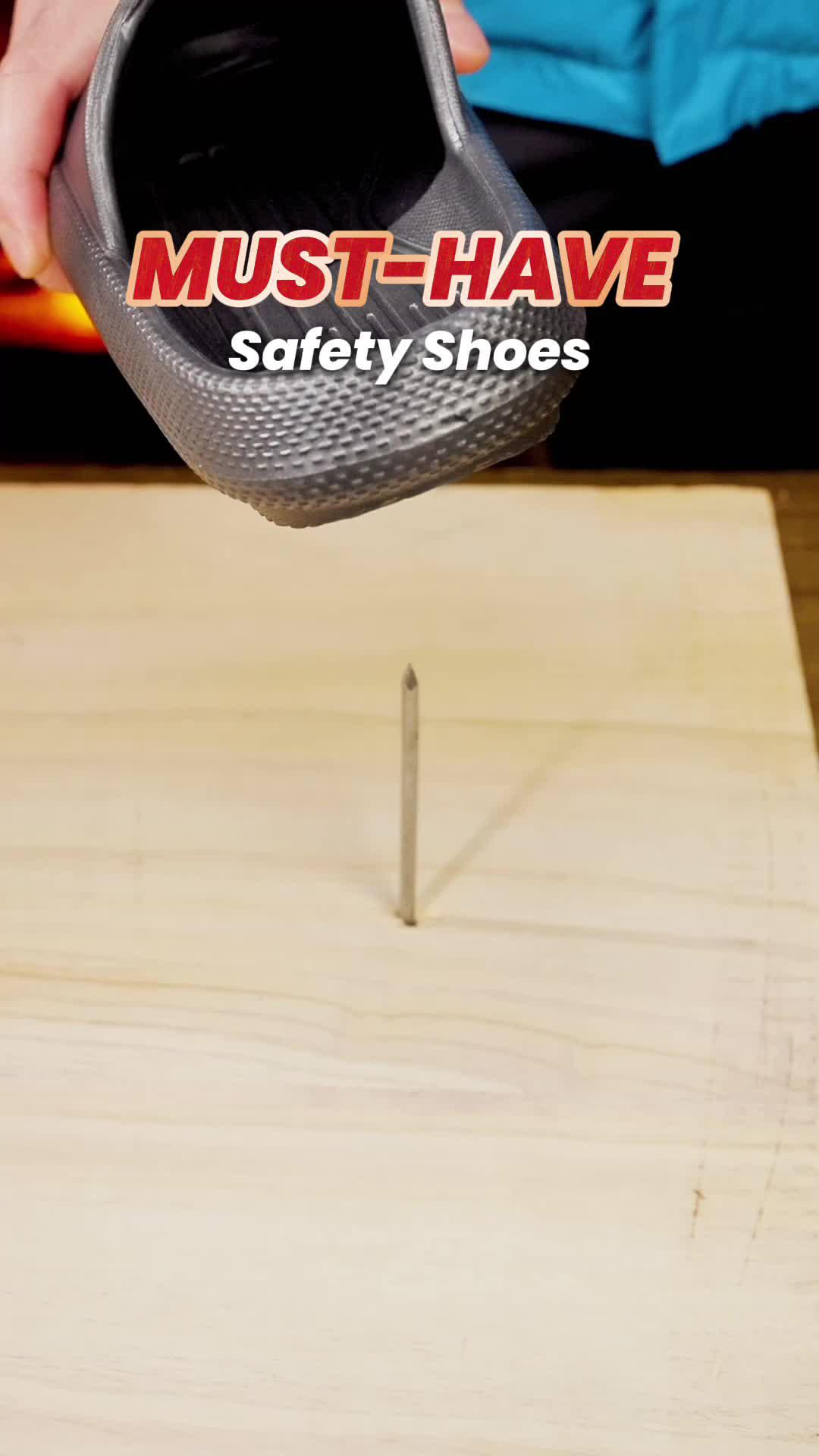 👷‍♂️ Stay safe and stylish! These men's safety shoes are perfect for any job site. 🥾🛠️