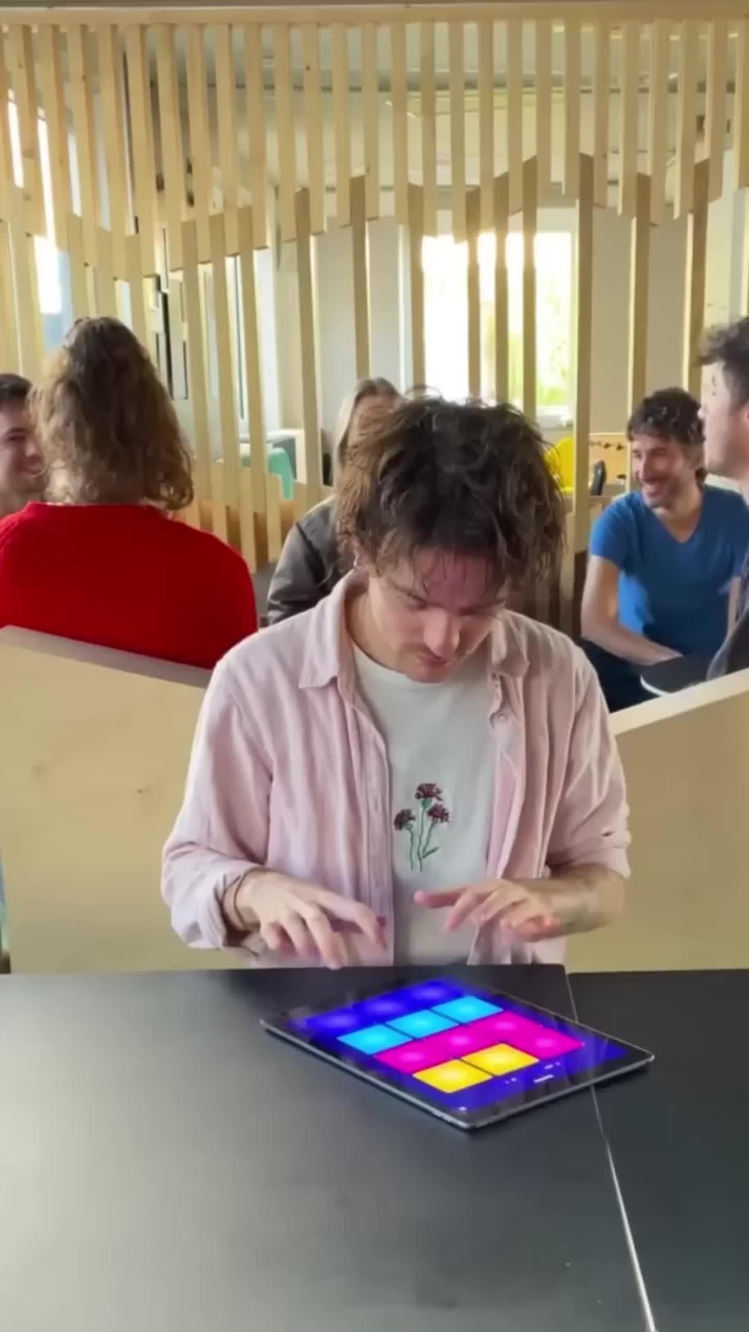 Remix and create rhythm. Choose your favourite beats.