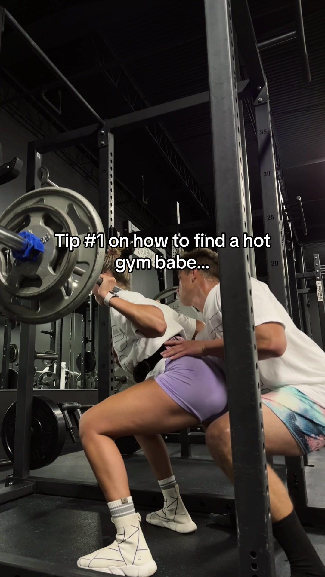 Go find yourself a gym bae🫶🏼@Datefit #foryoupage #fyp #foryou #fy #gymtok #fittok #tiktokfitness #gymhumor #gym #fitness #fit #fitgirl #relatable #viral #gymlife #gymcouple #gymbae #gymcouples