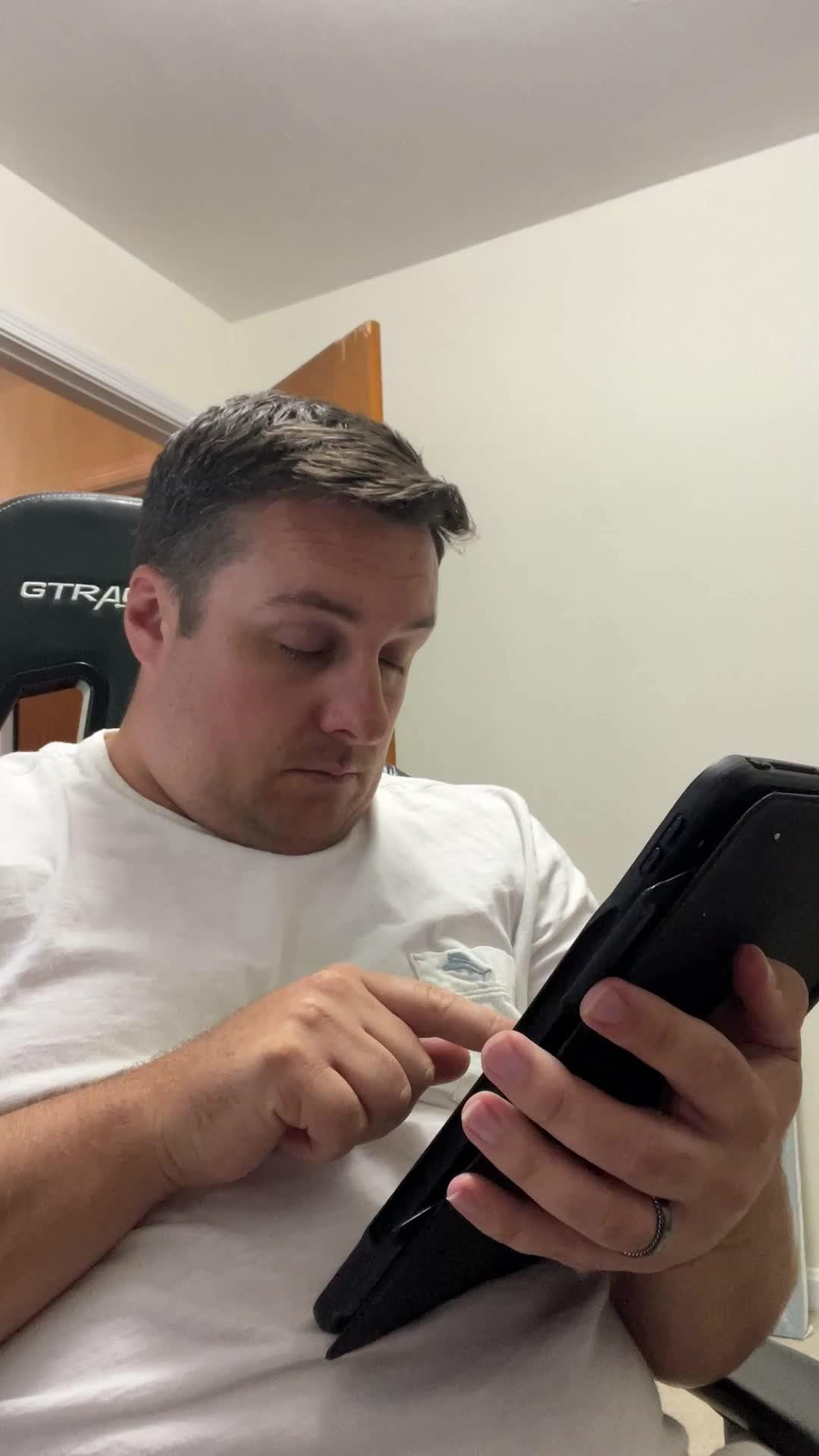 Download now and start the legendary journey