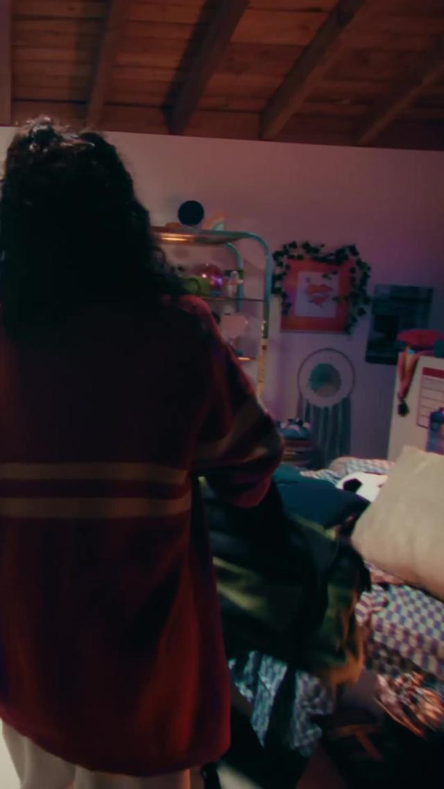 Juega a tu manera en Instagram con stickers y efectos.