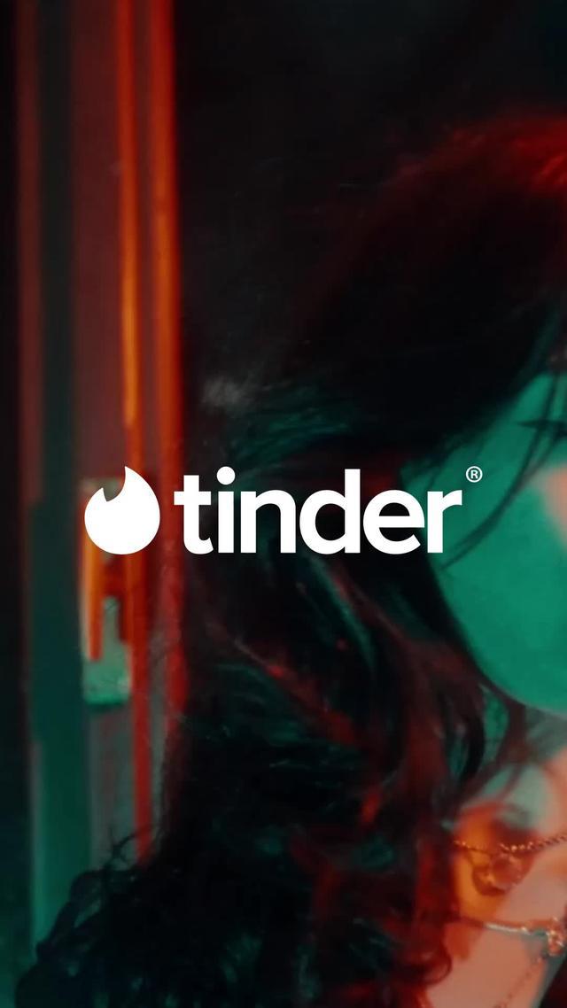 Es beginnt mit einem Swipe™. Jetzt Tinder downloaden