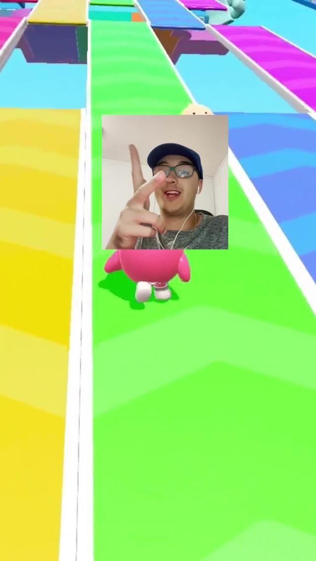 Party hard with your friends in all sorts of awesome challenges. The fun never stops in Eggy Party